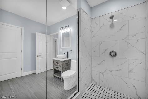 2172 West Boulevard Cleveland OH 44102