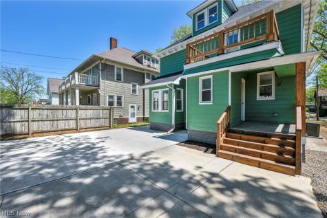 2172 West Boulevard Cleveland OH 44102