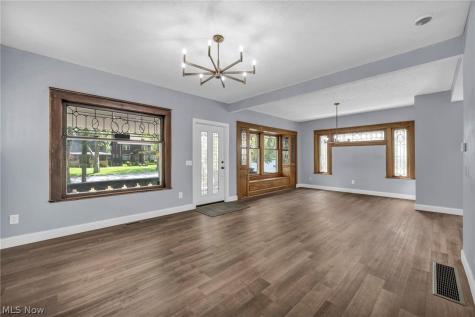 2172 West Boulevard Cleveland OH 44102