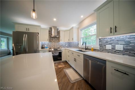 4564 Larkspur Lane Bath OH 44333