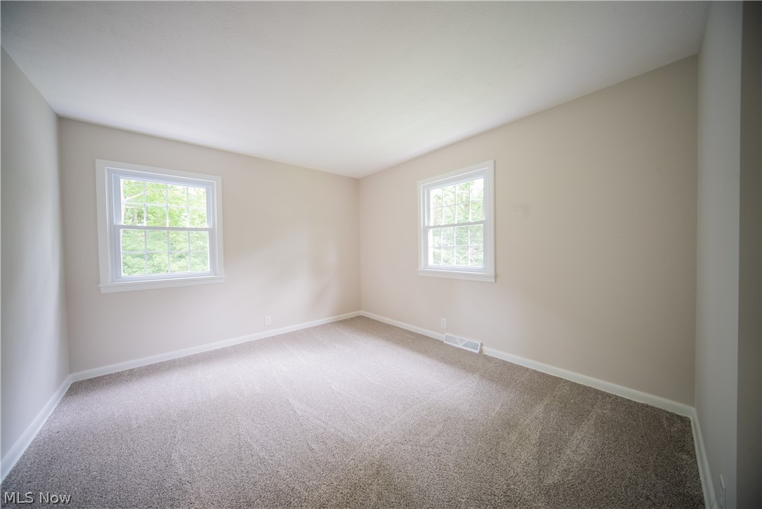 4564 Larkspur Lane Bath OH 44333