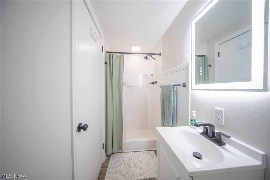 4564 Larkspur Lane Bath OH 44333