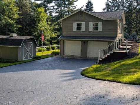 4564 Larkspur Lane Bath OH 44333