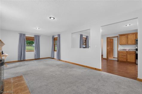 2157 Stahl Road Akron OH 44319