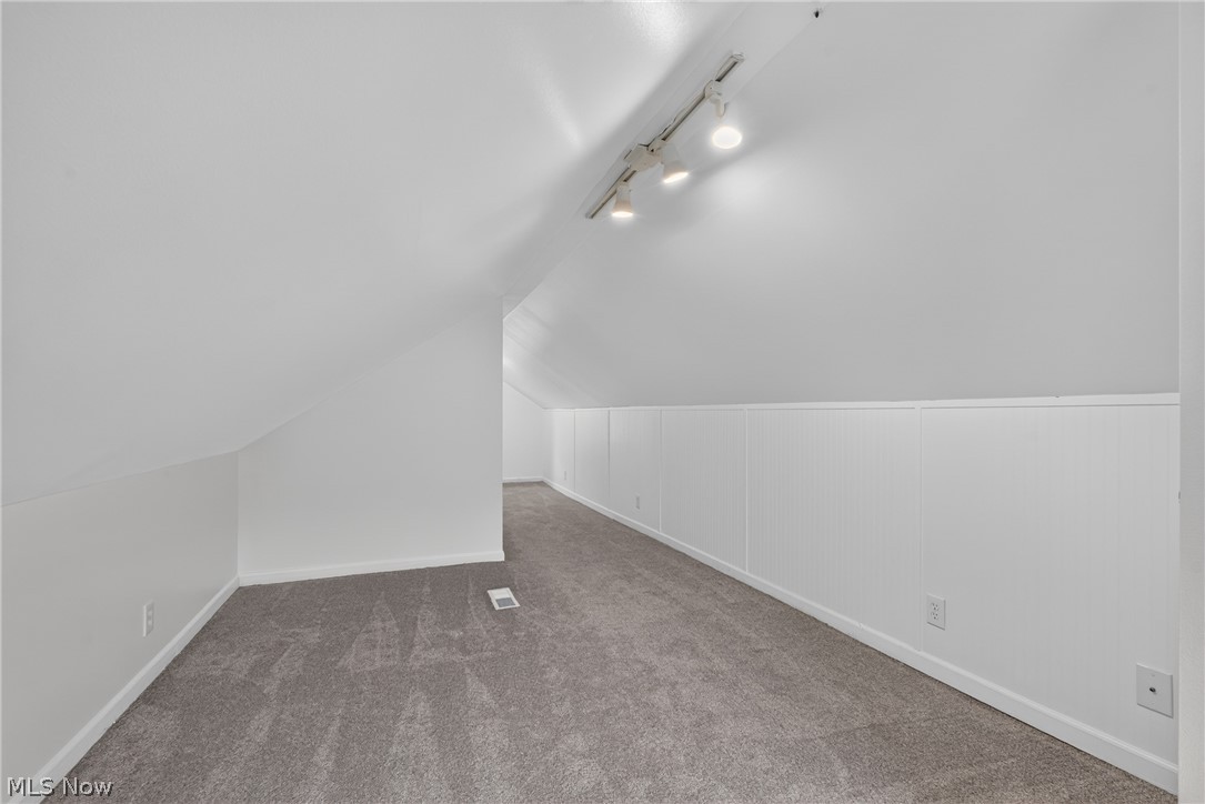 2157 Stahl Road Akron OH 44319