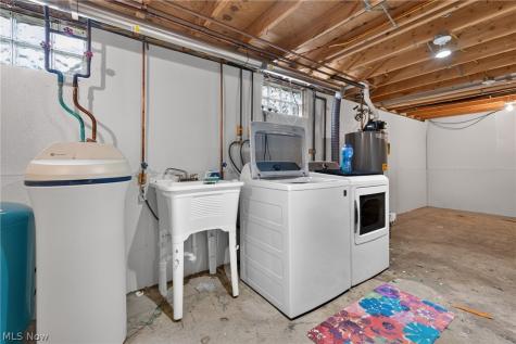 2157 Stahl Road Akron OH 44319