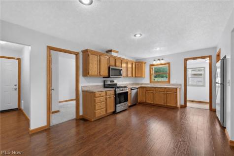 2157 Stahl Road Akron OH 44319