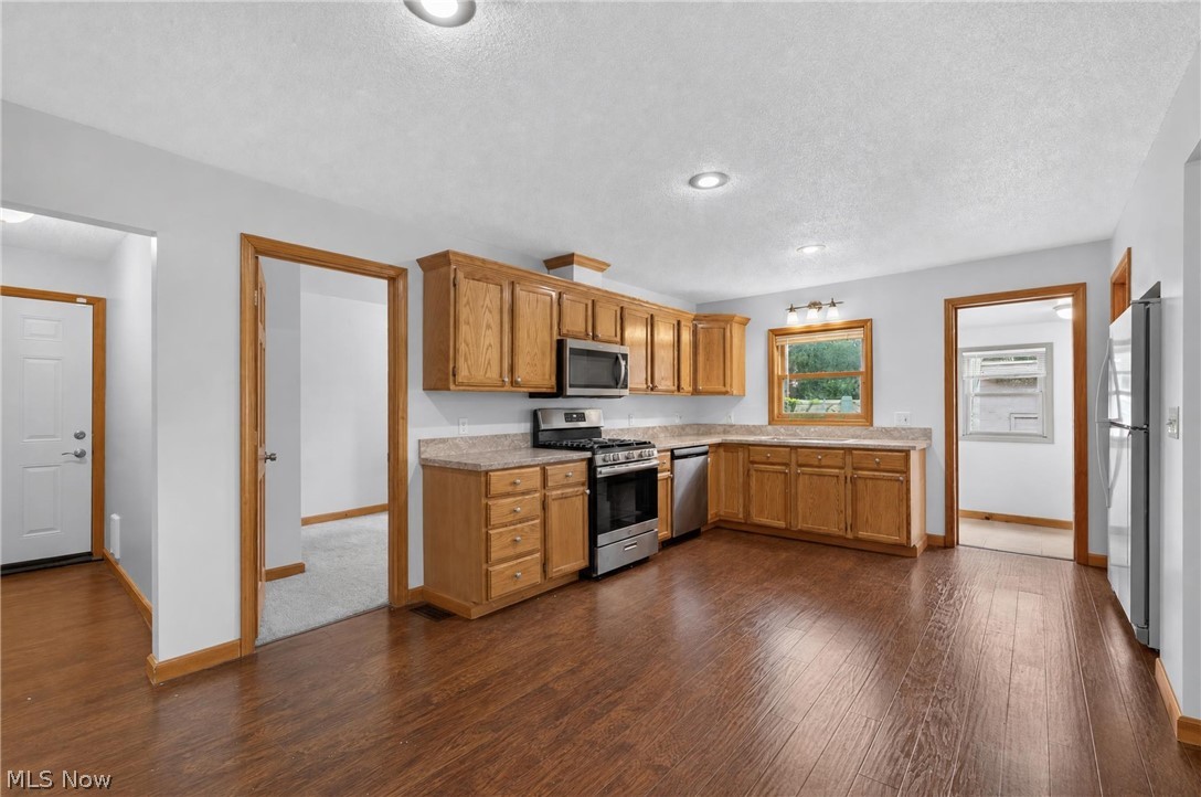 2157 Stahl Road Akron OH 44319