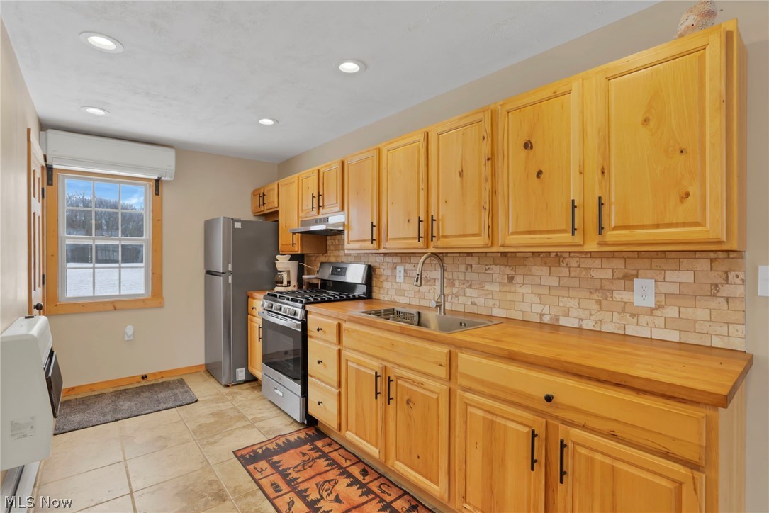 18010 Winterset Lane Lore City OH 43755