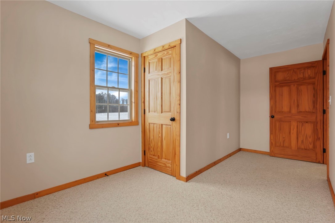 18010 Winterset Lane Lore City OH 43755