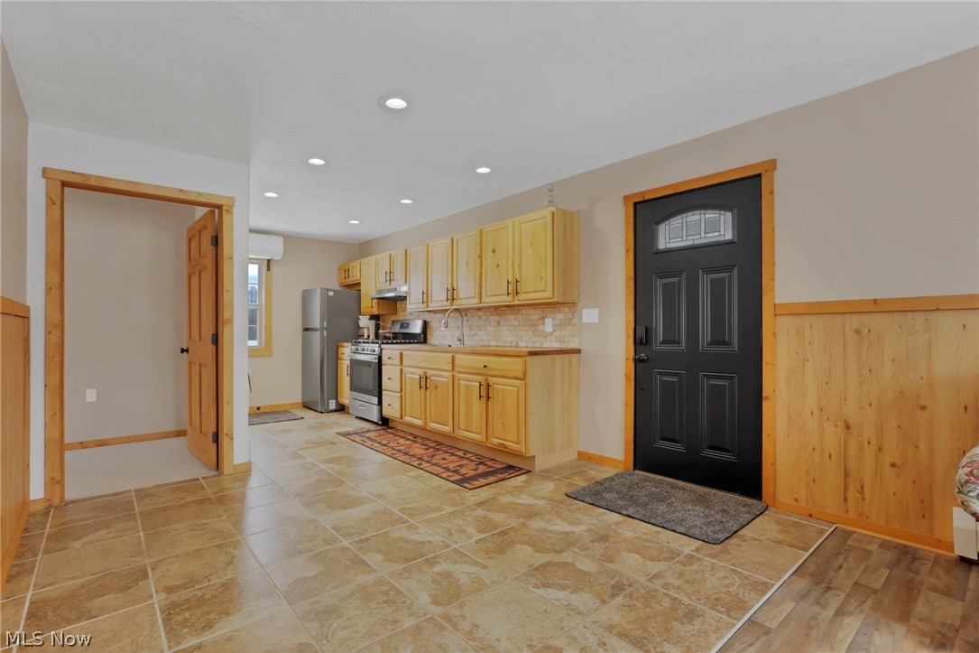 18010 Winterset Lane Lore City OH 43755