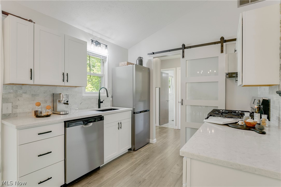 857 Eileen Drive Macedonia OH 44056