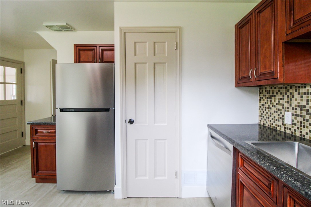 1415 Sunset Drive NE Warren OH 44483