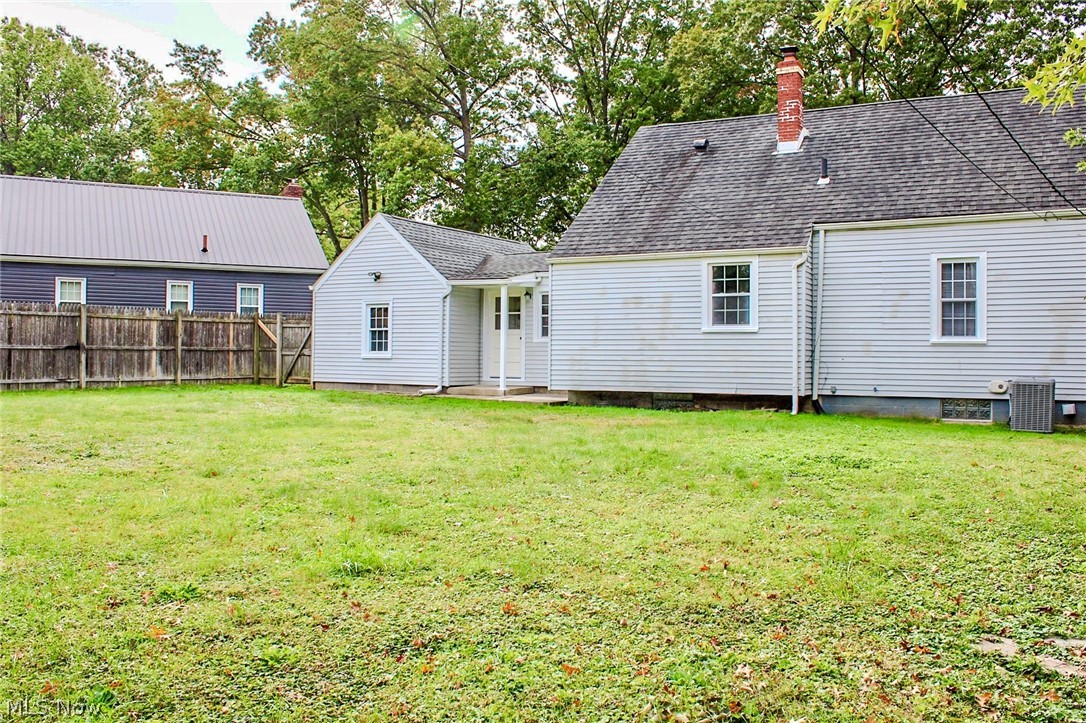 1415 Sunset Drive NE Warren OH 44483