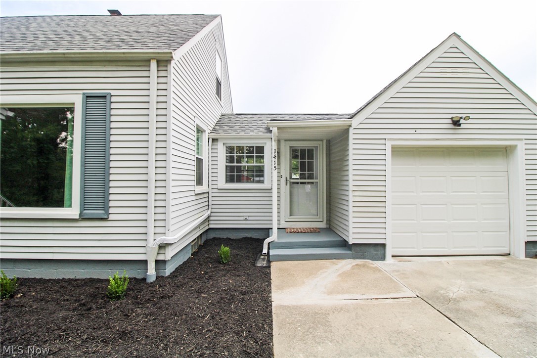 1415 Sunset Drive NE Warren OH 44483