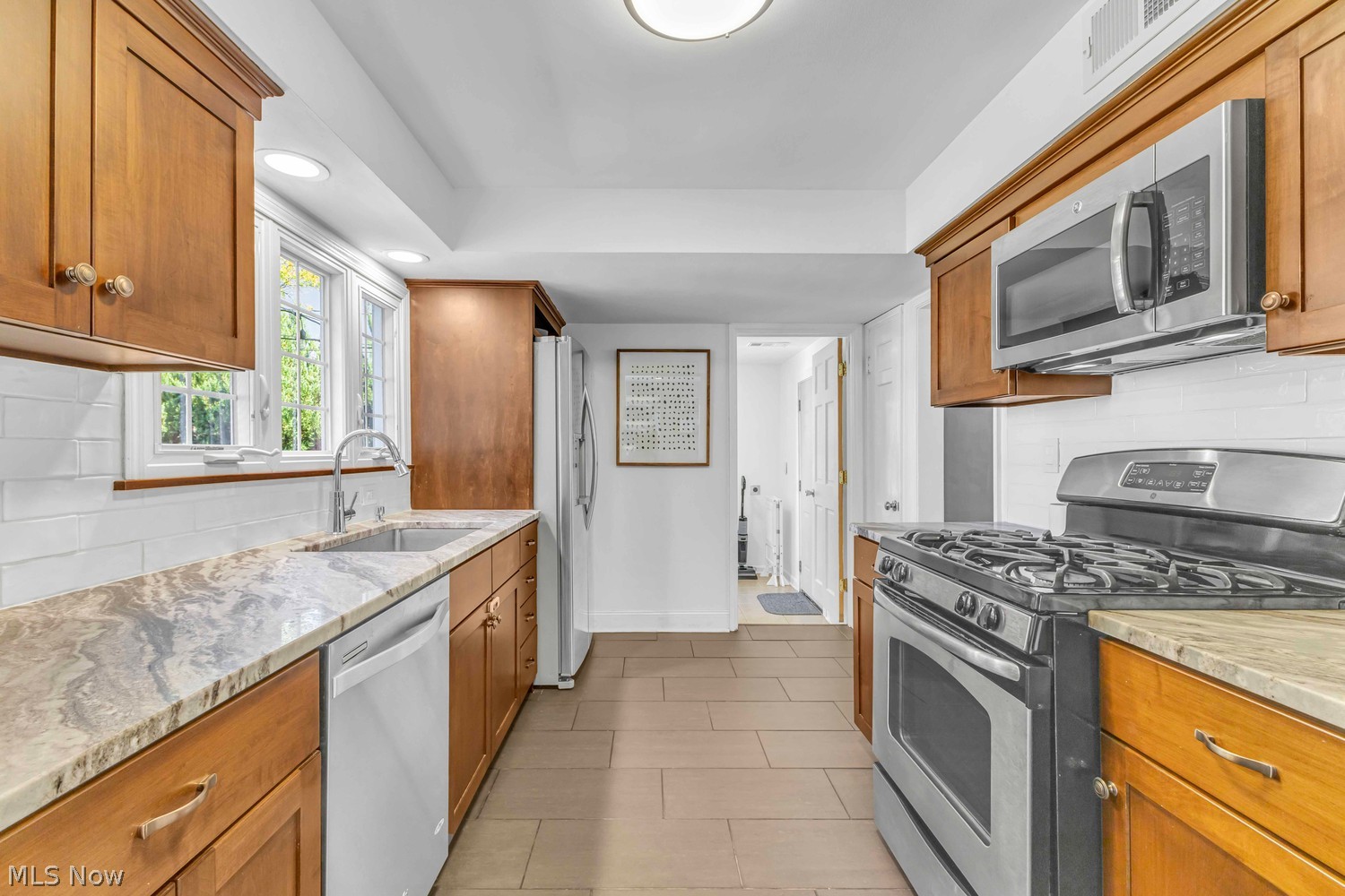 19902 Laurel Avenue Rocky River OH 44116