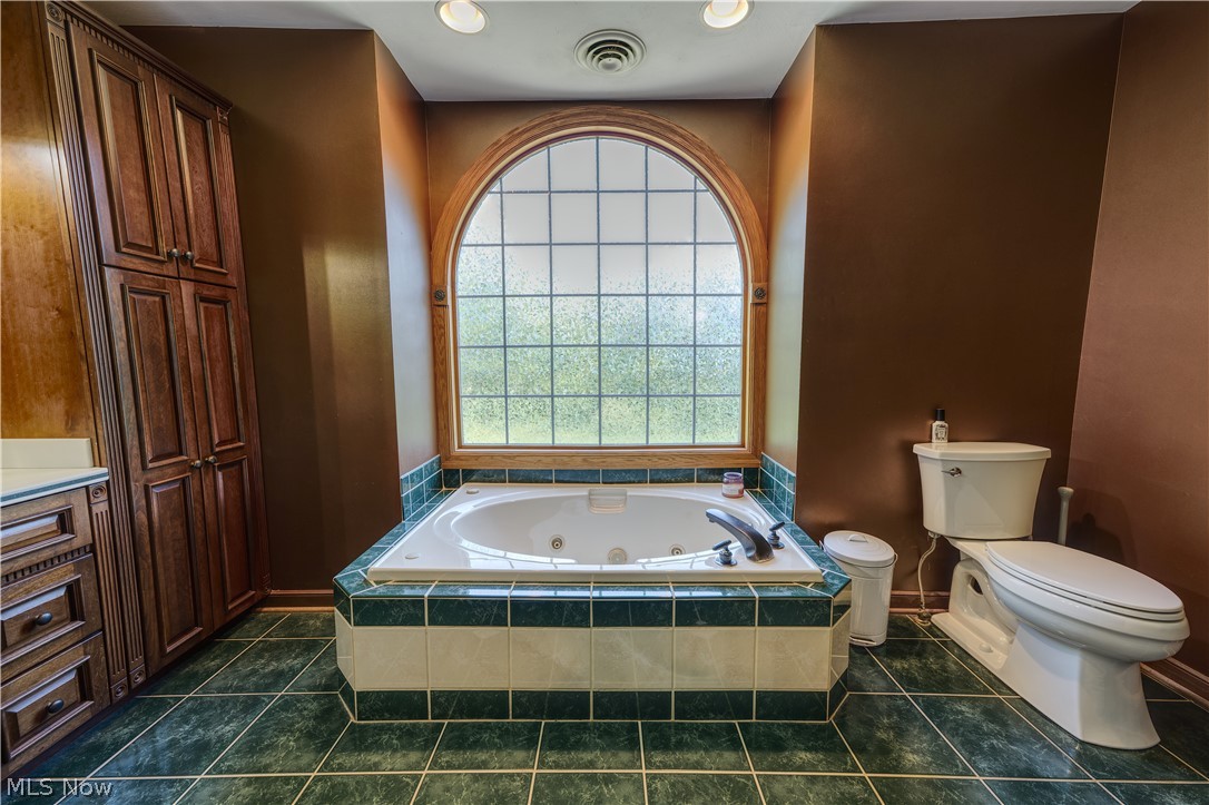 8744 Tippecanoe Road Canfield OH 44406