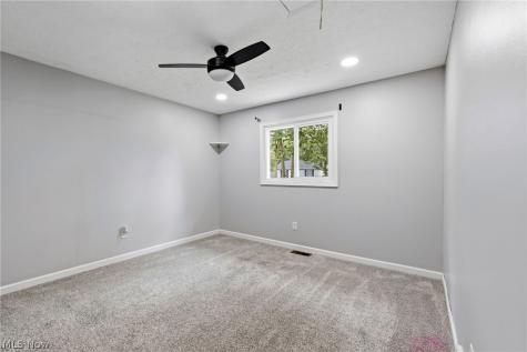 1099 Westfield Circle Painesville OH 44077