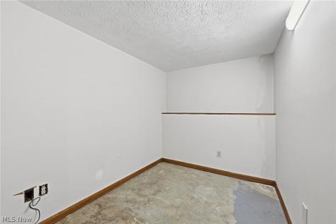 1099 Westfield Circle Painesville OH 44077