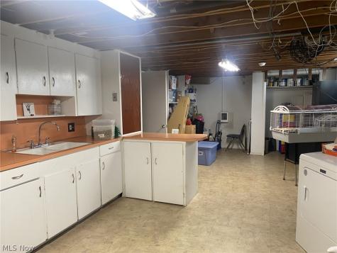 8292 Ravenna Avenue Louisville OH 44641