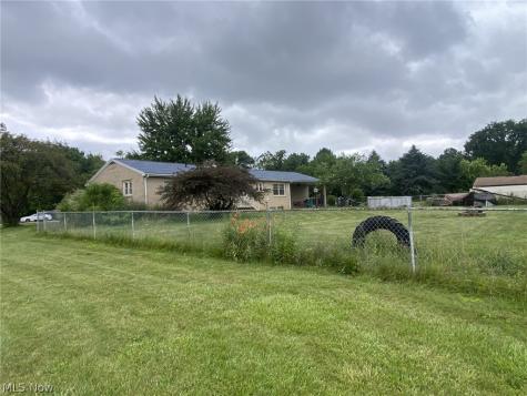 8292 Ravenna Avenue Louisville OH 44641