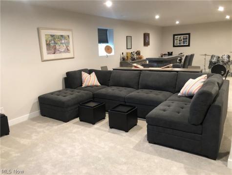 325 Kelley Drive Macedonia OH 44056