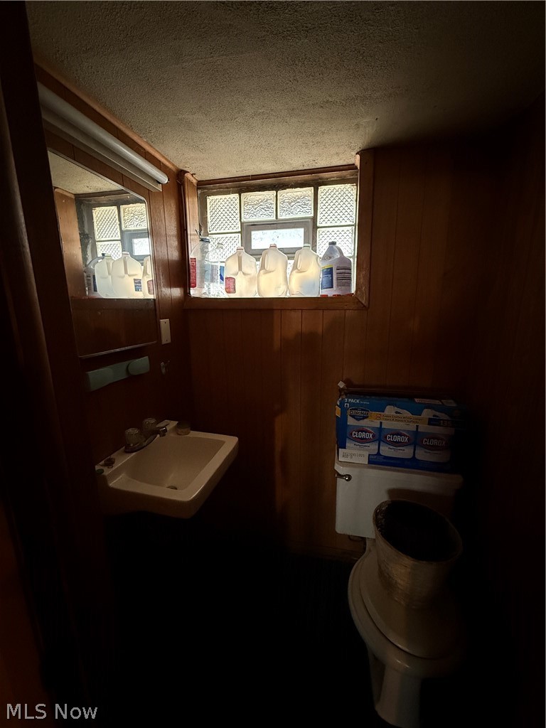 14202 Glendale Avenue Cleveland OH 44128