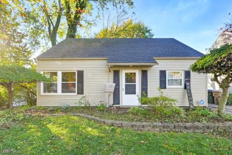 1528 Myrtle Avenue Cuyahoga Falls OH 44221