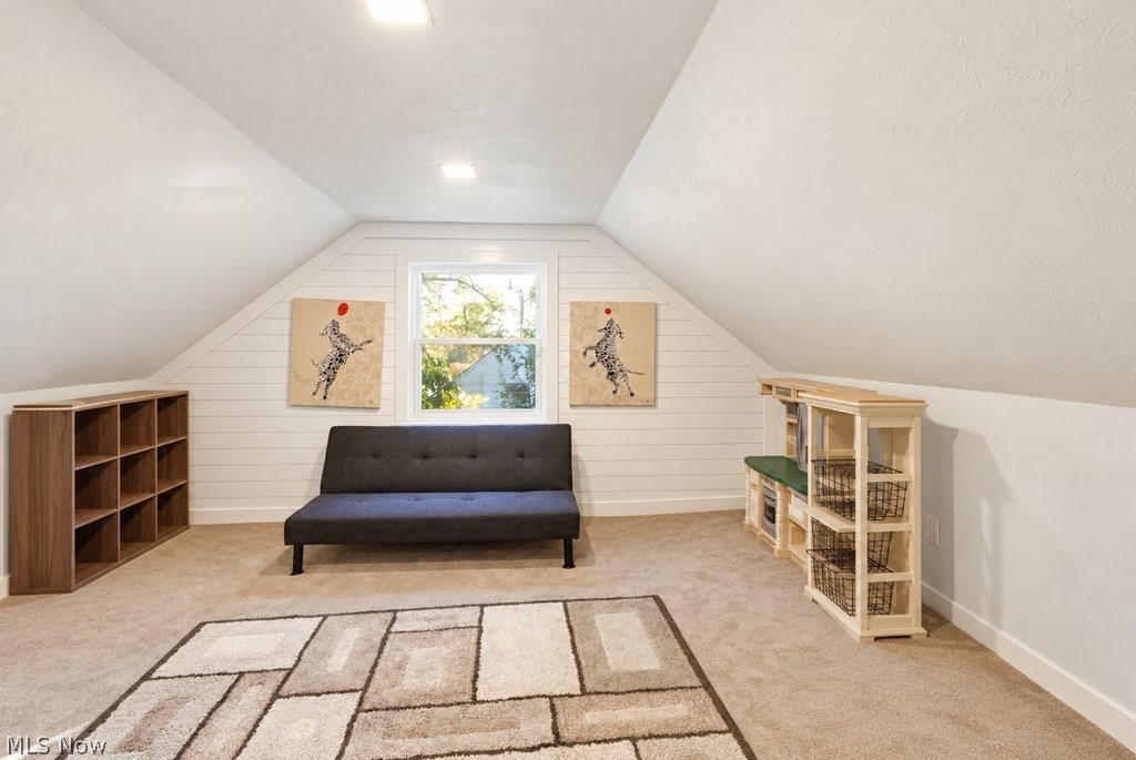 1528 Myrtle Avenue Cuyahoga Falls OH 44221
