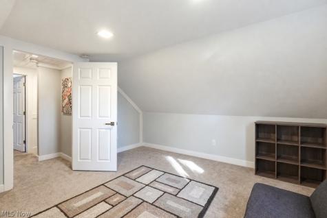 1528 Myrtle Avenue Cuyahoga Falls OH 44221