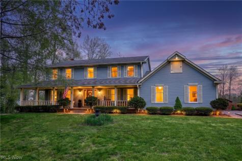 1632 Carriage House Drive Mogadore OH 44260