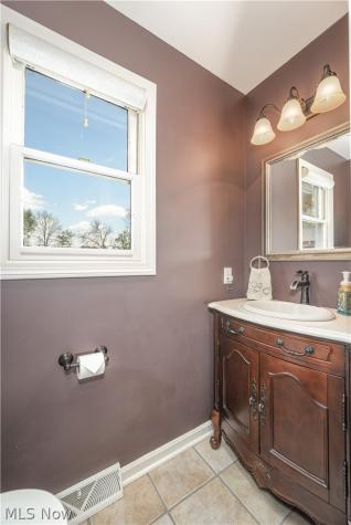 1632 Carriage House Drive Mogadore OH 44260