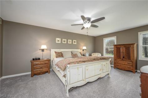 1632 Carriage House Drive Mogadore OH 44260