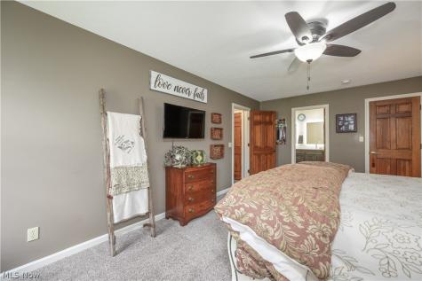 1632 Carriage House Drive Mogadore OH 44260
