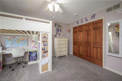 1632 Carriage House Drive Mogadore OH 44260