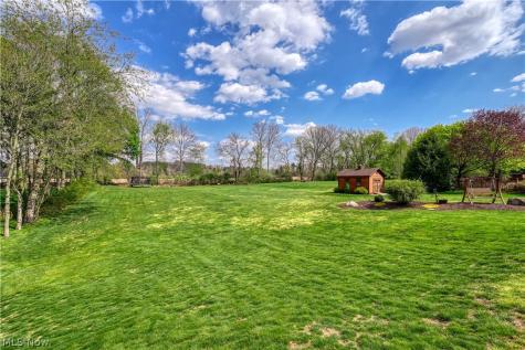 1632 Carriage House Drive Mogadore OH 44260