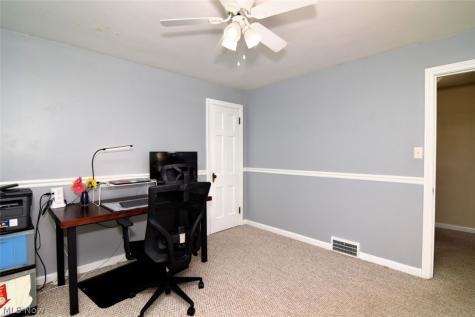 3676 Meadowbrook Boulevard University Heights OH 44118