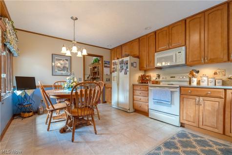12969 Robinwood Street NE Alliance OH 44601
