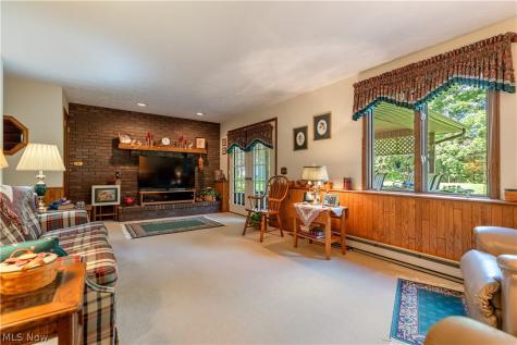 12969 Robinwood Street NE Alliance OH 44601