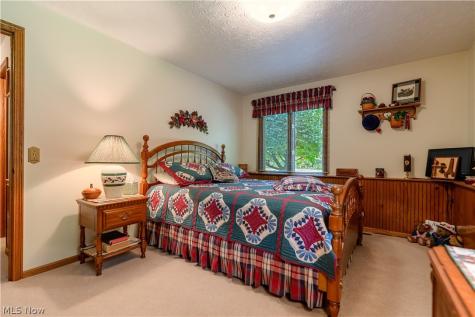 12969 Robinwood Street NE Alliance OH 44601