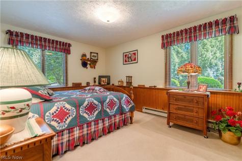 12969 Robinwood Street NE Alliance OH 44601