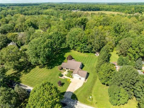 12969 Robinwood Street NE Alliance OH 44601