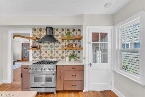 3581 Tullamore Road University Heights OH 44118