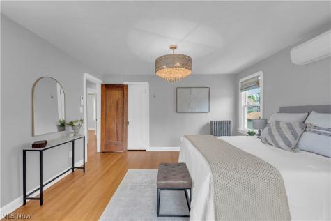 3581 Tullamore Road University Heights OH 44118