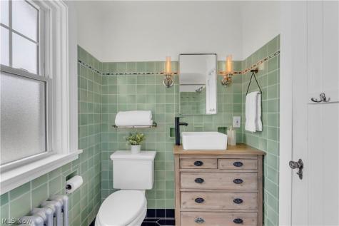 3581 Tullamore Road University Heights OH 44118