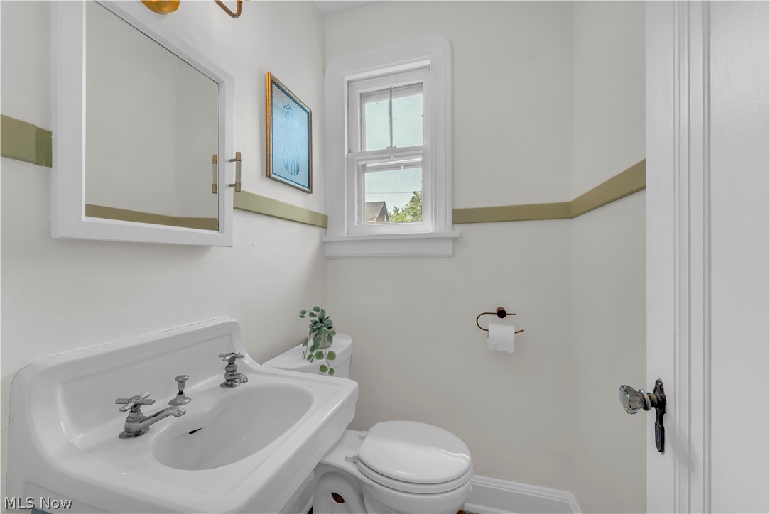 3581 Tullamore Road University Heights OH 44118