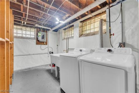 3581 Tullamore Road University Heights OH 44118