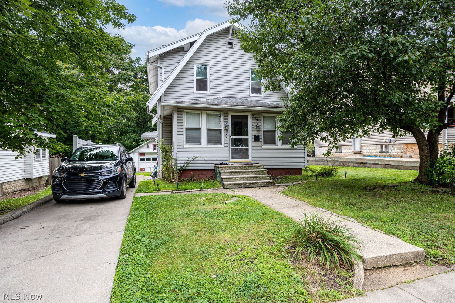 708 Eastland Avenue Akron OH 44305