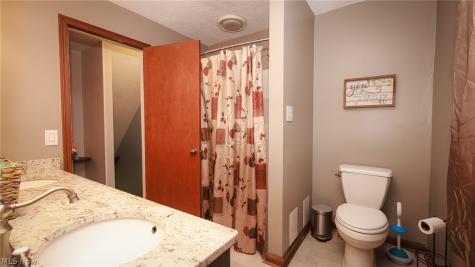 5387 Cherokee Avenue NW North Canton OH 44720