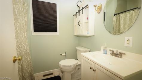 5387 Cherokee Avenue NW North Canton OH 44720